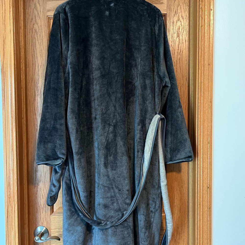 Kookaburra Robe - Picture 6 of 6